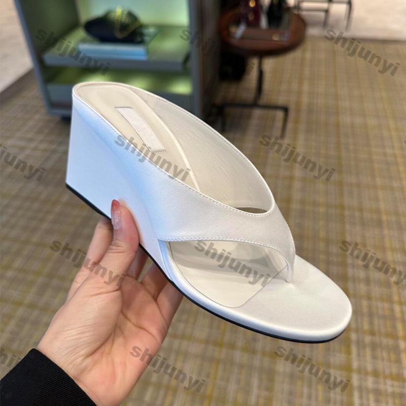 

Fashion Women s Leather Shoes Summer 2025 Fashion Platform Flip Flops Women Outdoor Height Increasing Wedge Toe Clamped Beach Slippers 40 белый