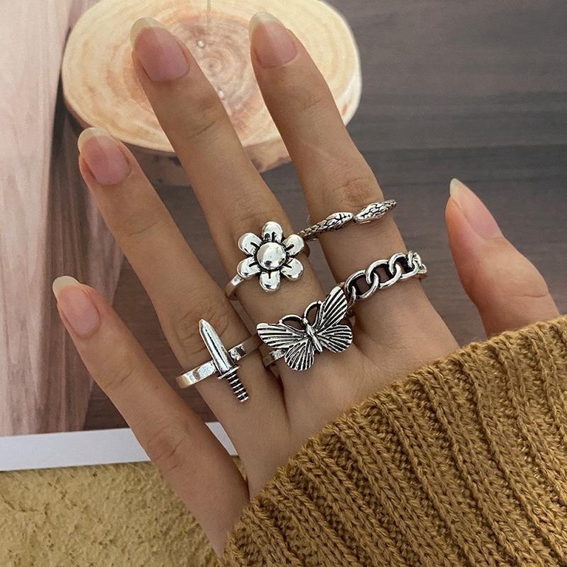 

Trendy Retro Butterfly Floral Multi-Joint Ring - Fashionable Holiday Accessory