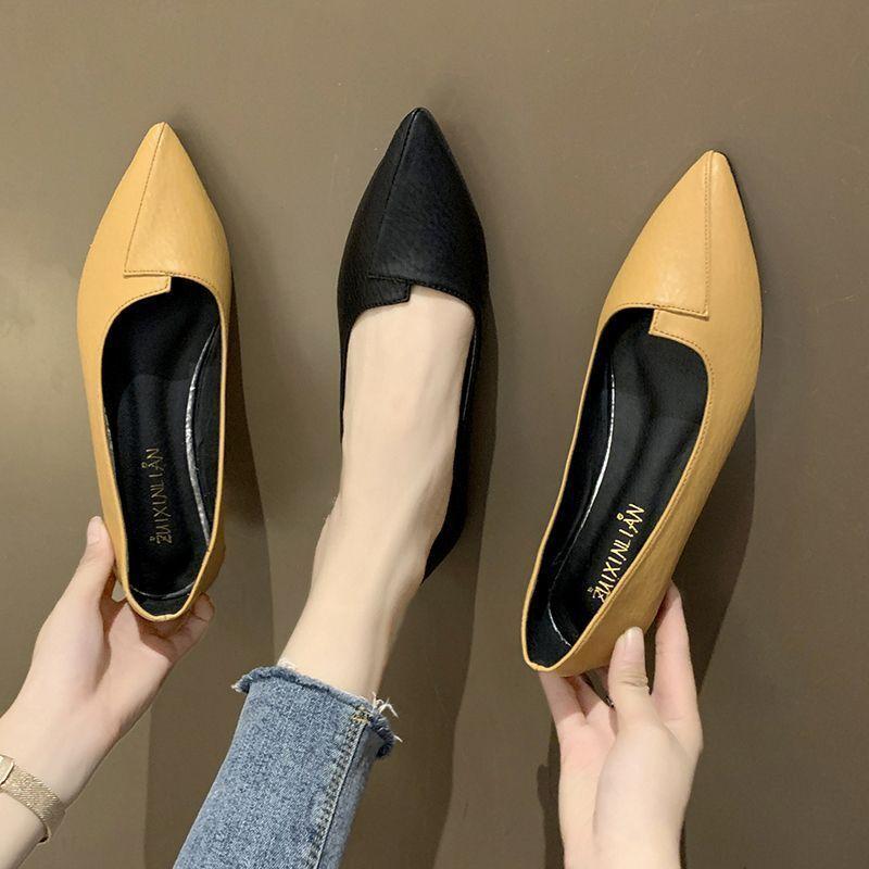 Retro versatile soft-soled single shoes women's flat-soled 2025 new four-season shoes pointed shallow mouth comfortable professional work shoes