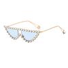 New Luxury Designer Diamond Sunglasses Women Rhinestone Cat Eye Vintage Shades Summer Outdoor Fashion Glasses