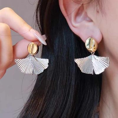 Ginkgo Biloba Retro Ladies Fashion Earrings