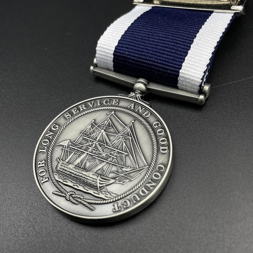 Gedenkmedaille, Abzeichen, Brosche der Marine für langjährige Dienste und gute Führung, Heimdekoration, Reproduktion