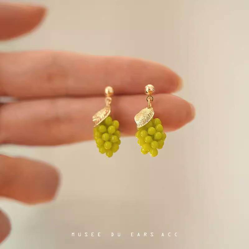 Pure Nails: Unique Tea-Inspired White Fungus and Green Grape Earrings - This Year's Luxurious and Innovative Design