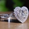 1Pc Fashionable New Inlaid Heart-shaped Synthetic Zircon Ring