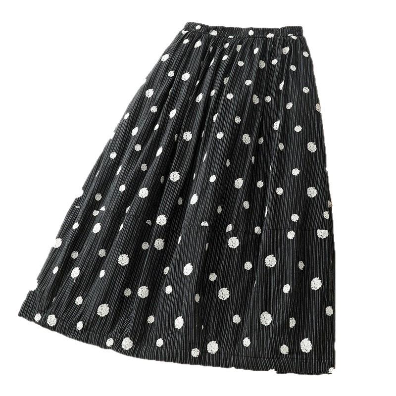 2025 Polka Dot Quilted A-line Women's Skirt - Black, Warm, Trendy, Autumn/Winter