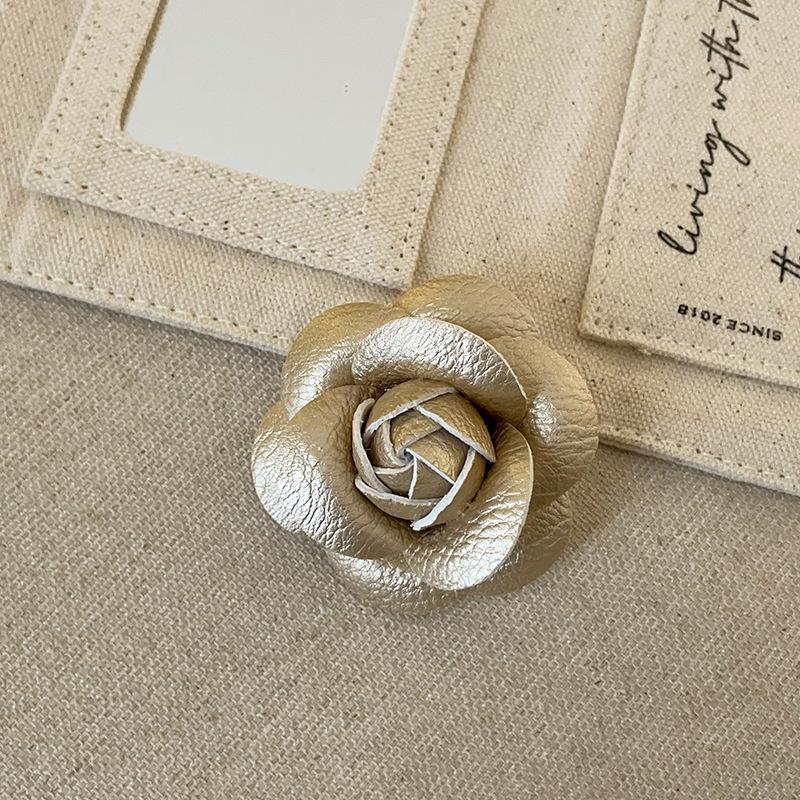 Light Luxury And High-End Sense, Small Fragrant Wind, Camellia Brooch, Femininity, Trendy And Versatile Woolen Coat, Suit Pin Accessories