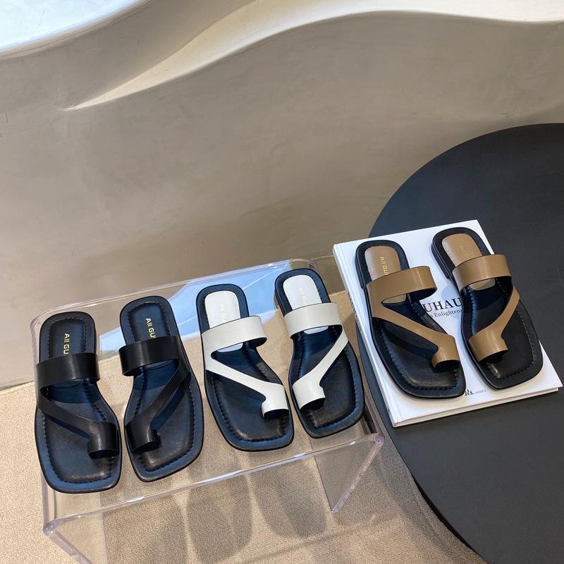 Simple set of toe cool slippers women's outer wear flat bottom summer 2025 new soft bottom Korean version versatile vacation one-word support