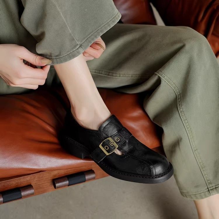 Retro Belt Buckle Round Head Small Leather Shoes Women's 2025 Spring and Autumn One-pedal Single Shoes British Loafers Black Dark Brown