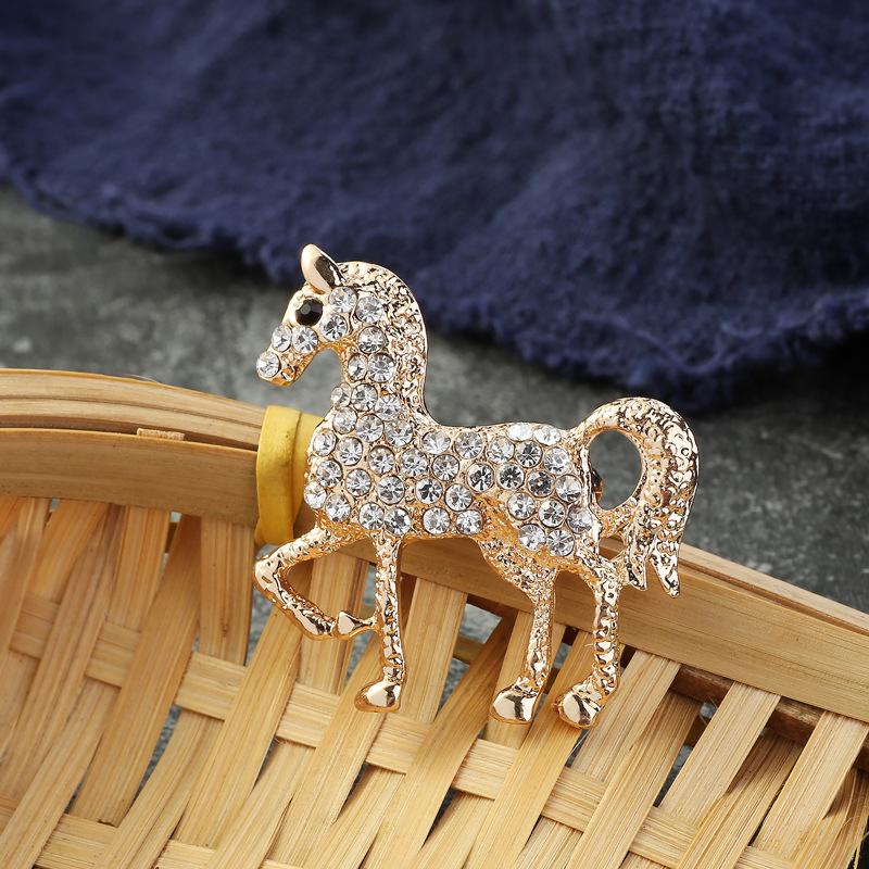Kitten New Year Horse Brooch High-Grade Alloy Animal Corsage Zodiac Pin Clothing Accessories