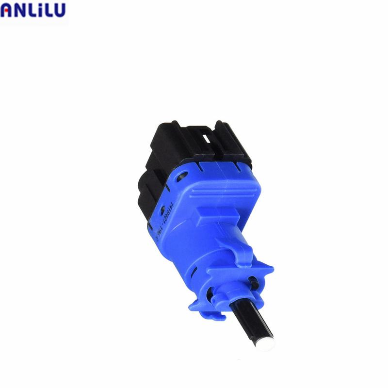 High Quality 4-p Car Stop Light Switch Suitable For Mazda 2 3 5 6 CX-5  Ford 100014066 BN7N-66-490 BN7N66490