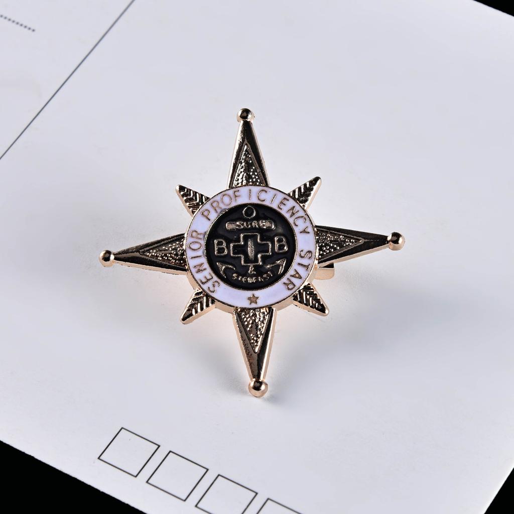 Personalisierte mit Diamanten besetzte Metallbrosche Kragenstift Kollektion, High-End Anti-Licht Blume Schmetterling Krone Brosche