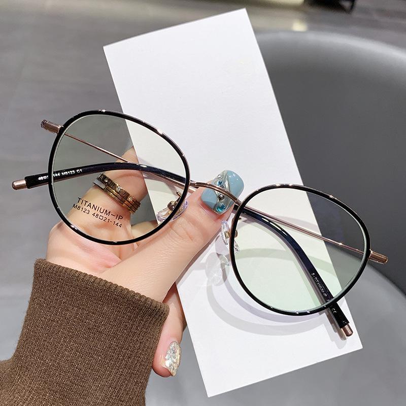 

Оправа очков цвета белого молочного чая для женщин может быть оснащена степенью близорукости, простая оправа для лица, маленькая круглая оправа, золотая шелковая оправа для глаз