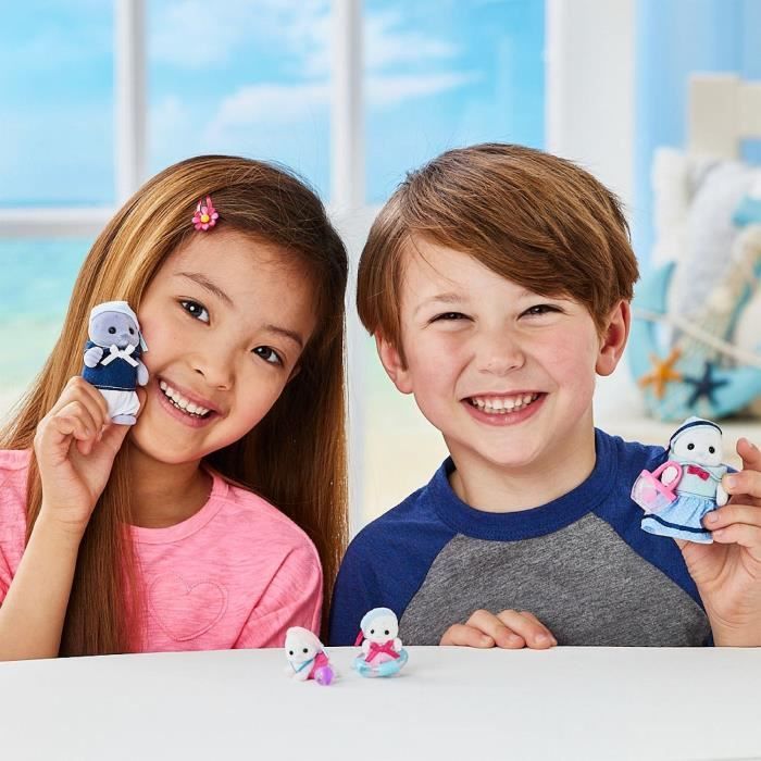 Gelenkige Familie - SYLVANIAN FAMILIES - Robbenfamilie - 4 Figuren und Strandzubehör