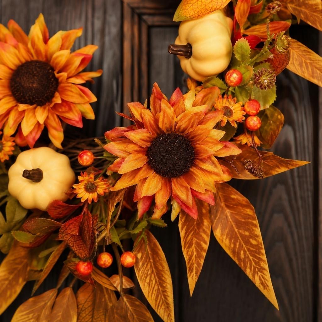 Autumn Harvest Pumpkin Wreath with Artificial Sunflowers and Daisies Home Door Hanging Decoration Fall Front Door Wreath