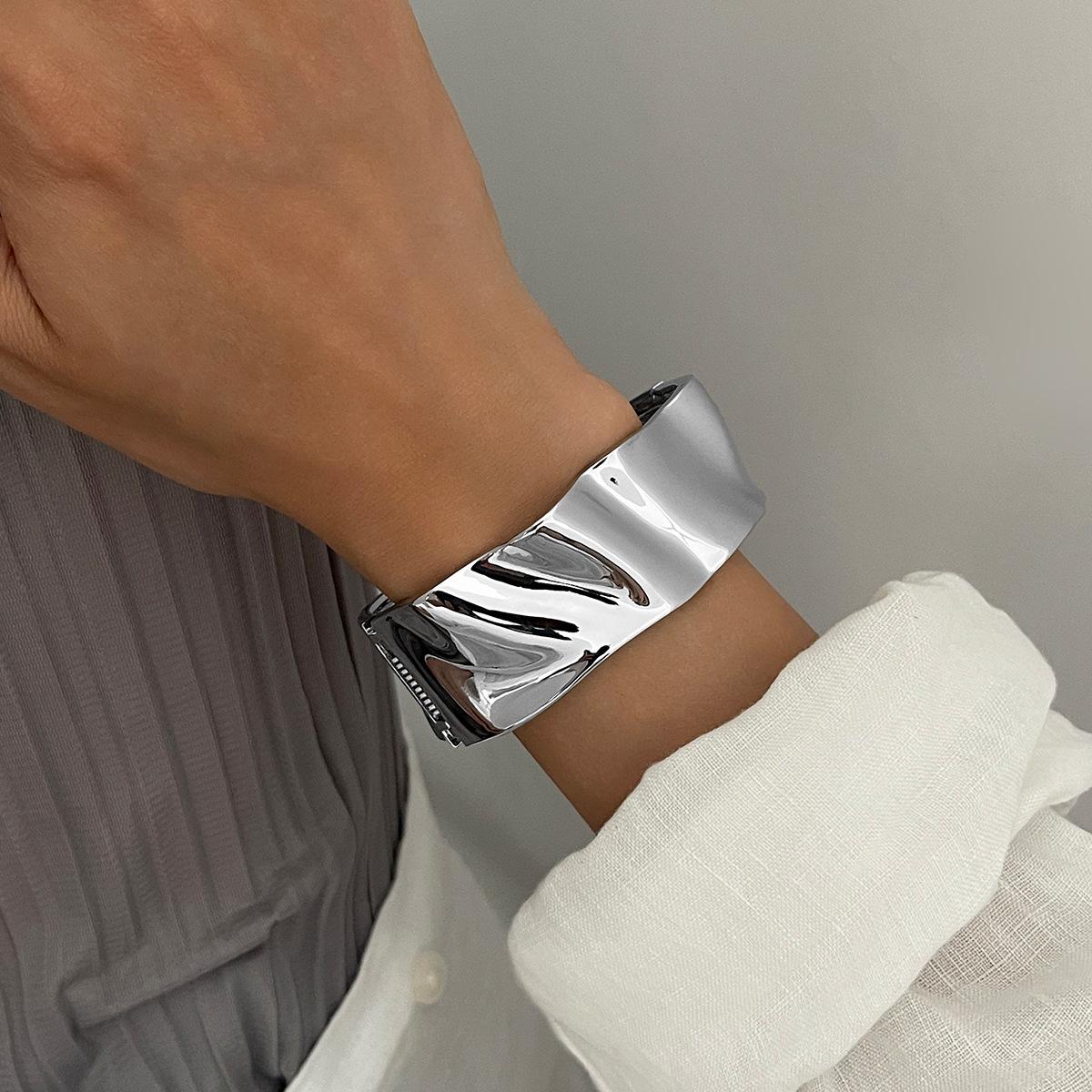 

Аксессуары Мода Плиссированный браслет Hammer Дизайн Sense Punk Нерегулярный браслет Браслет