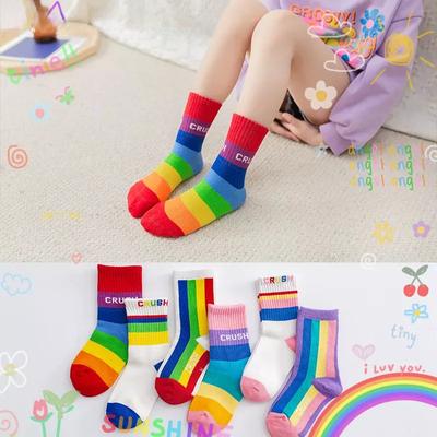3 Paar bunt gestreifte Socken Baby Mädchen Socken Winter weiche Kinder für Kinder Jungen Säugling Schneestiefel Wadensocken Frühling Sommer Herbst