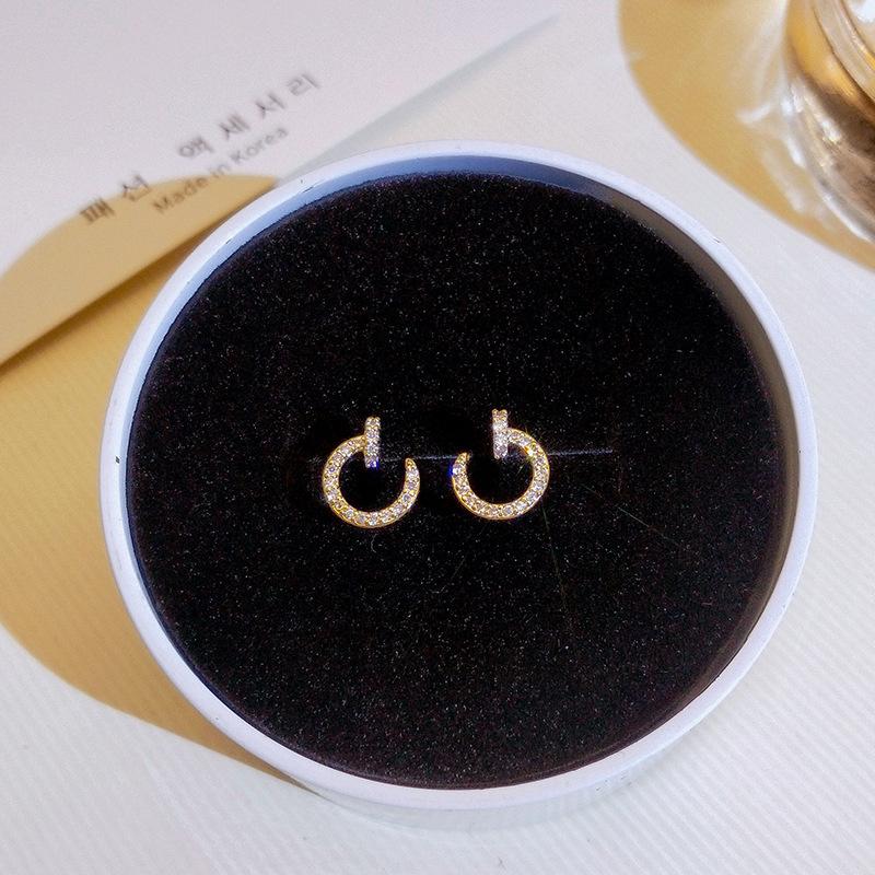 

Маленькие серебряные серьги-иглы, корейские серьги в стиле темперамент, новые модные студенческие серьги-гвоздики