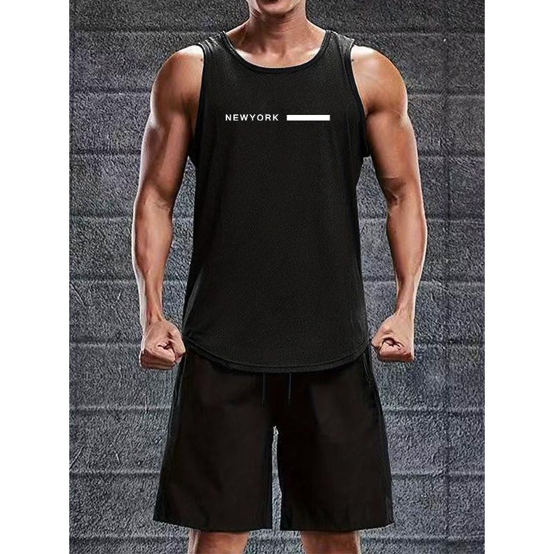 Повседневный комплект: топ-майка и шорты. Мягкое прикосновение, устойчив к сминанию. S