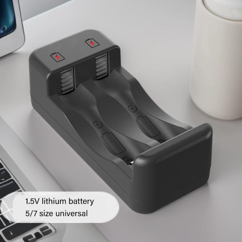 Fast Charging 1.5V Battery Charging Compatibles 2A 3A Batteries and Safety Controls