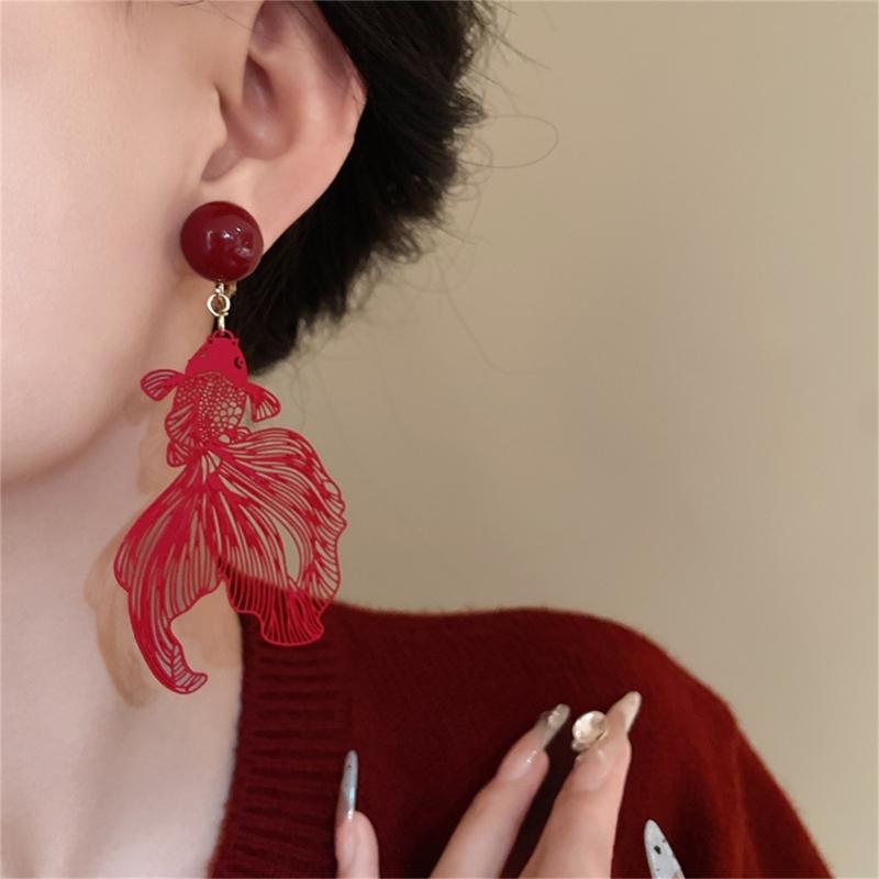 No Piercing Fish Hollow Ear Clips Round Acrylic Material Ear Accessory Secure Hold Comfortable for Long Term Wear