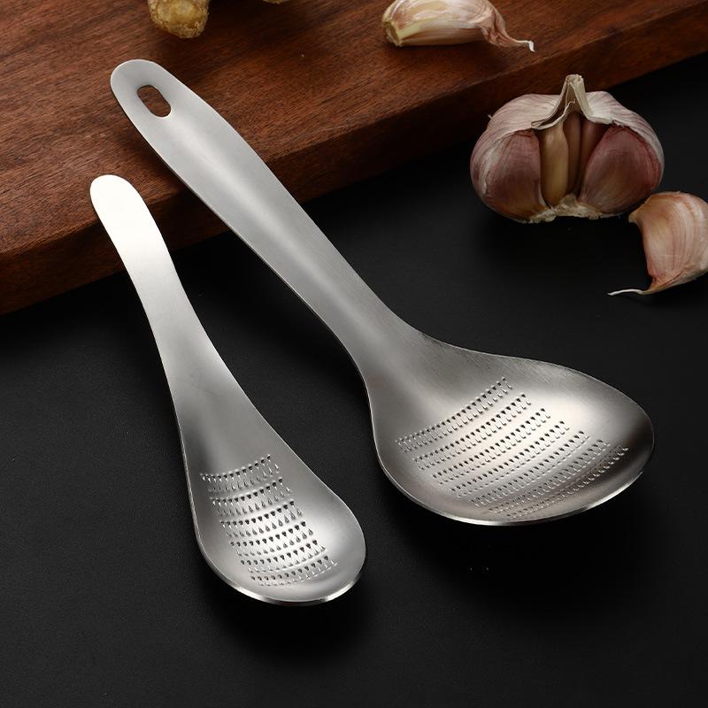 Household Spoon-Shaped Stainless Steel Ginger Grinder Manual Ginger Juice Garlic Paste Ginger Mincer Garlic Ginger Grinder 2-Pack