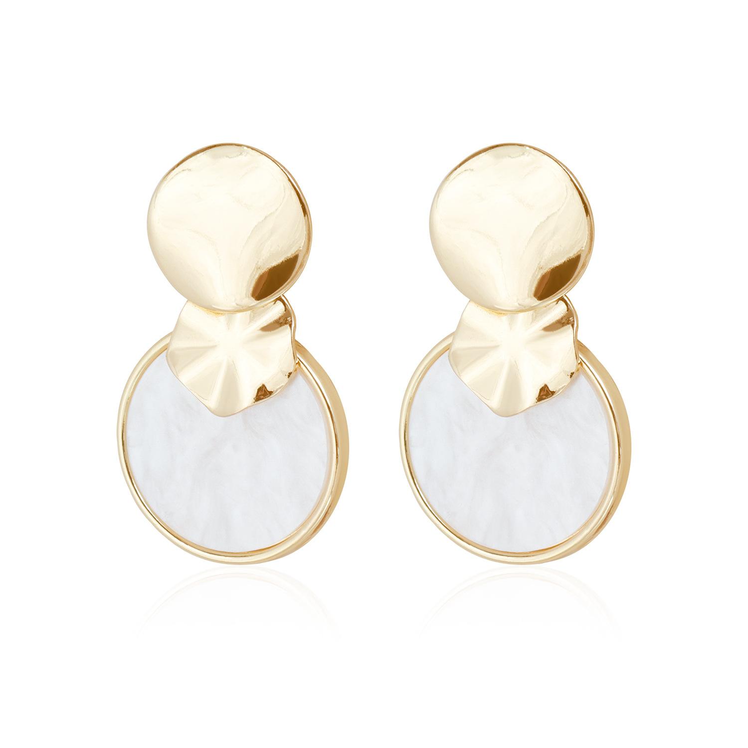

European and American jewelry French retro mother-of-pearl earrings women s ins fashion metal geometric diamond earrings