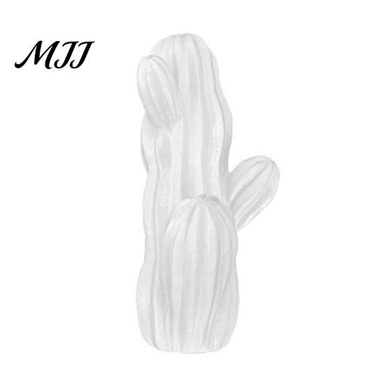 Resin Wall Hooks Cute Cactus Adhesive Hook, Nail-Free Strong Load-Bearing Hanger, Decorative Hangers Mount Organizer for Kitchen Towels Keys
