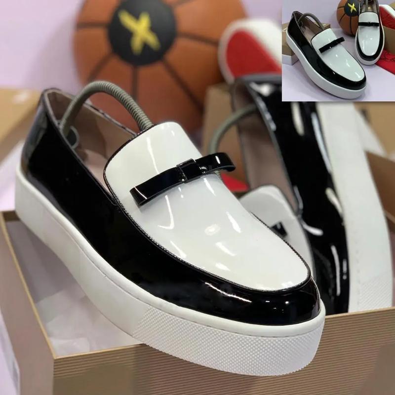 Spring Autumn Men's Tassel Shoes Thick Sole Wear Resistant Classic Loafers Shoes White  Men Shoes