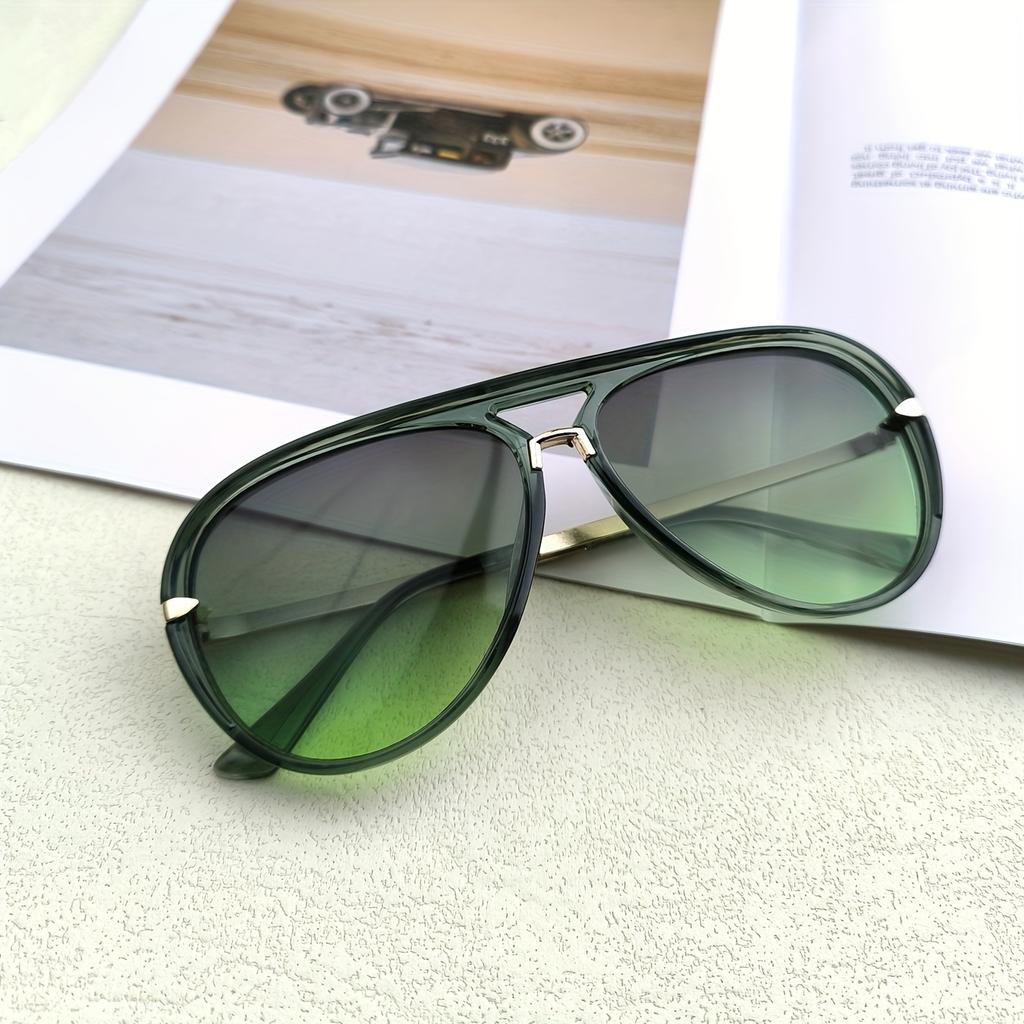 Trendy Frame Fashion Sunglasses for Men Women Outdoor Party Vacation Travel Driving Decor Photo Prop