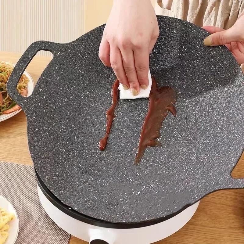 1Pcs Round Grill Plate Non-stick Grill Plate Portable Home Frying Pan for Outdoor Picnics Non-smoking Grill Plate Grilling Tool