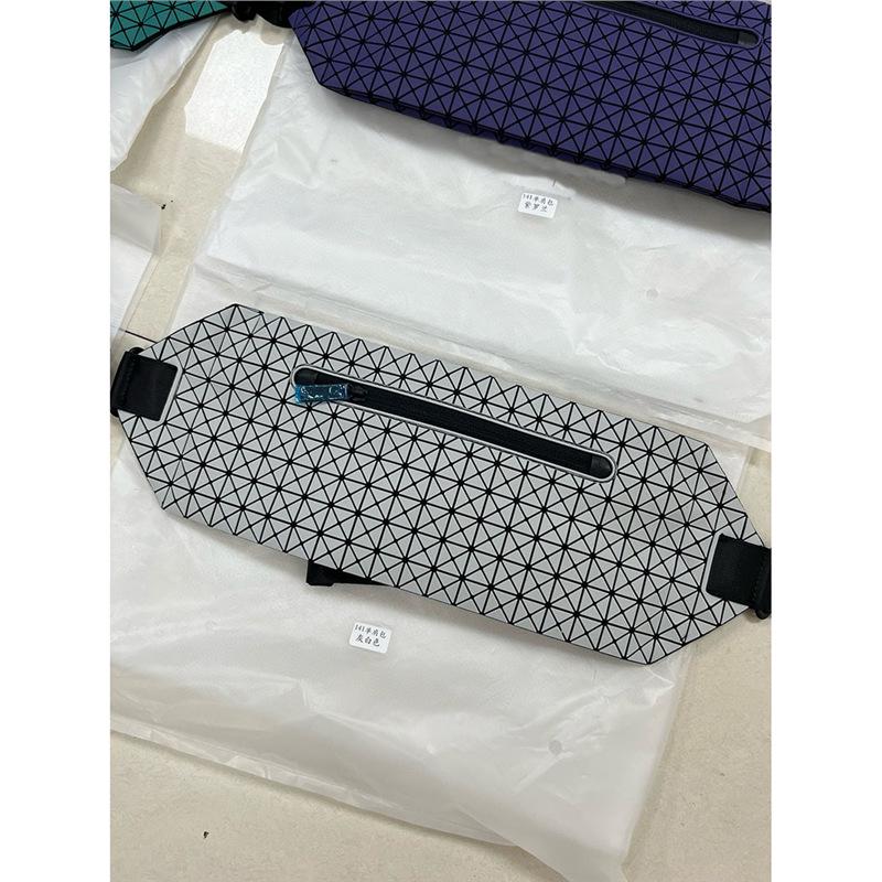 2024 Japan Diamond Pattern Unisex Crossbody Waist and Chest Bag - Casual Fashion Street Small Messenger Bag