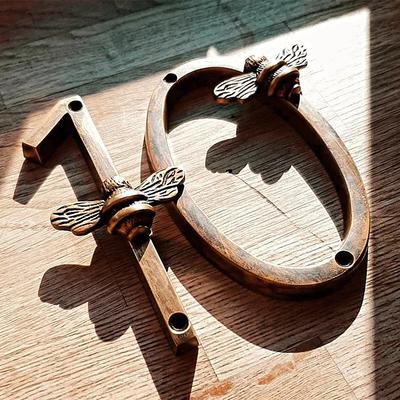 Numer domu pszczół Mosiężny numer domu pszczół Metalowe rzemiosło Nowoczesny znak na drzwi Numery Znaki Tabliczki Numery Metalowe 0-9