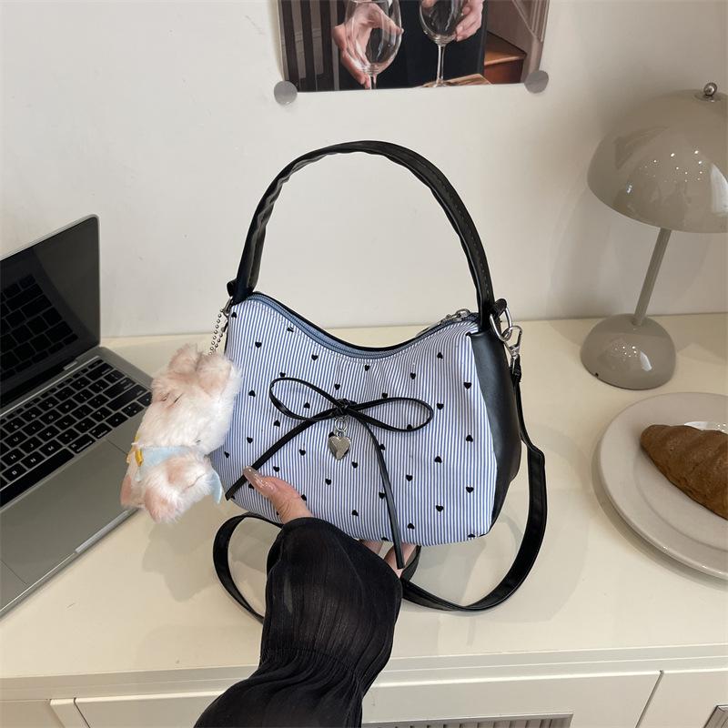 

Осень новая на плечо женская сумка сумка ниша сумка-мессенджер мода бант сумочка without pendant