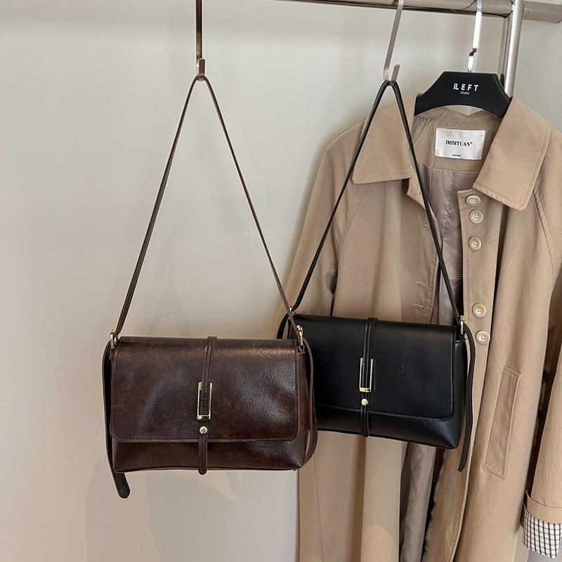 Fashion trend new shoulder messenger bag spring women's small square bag niche design casual personalized bag