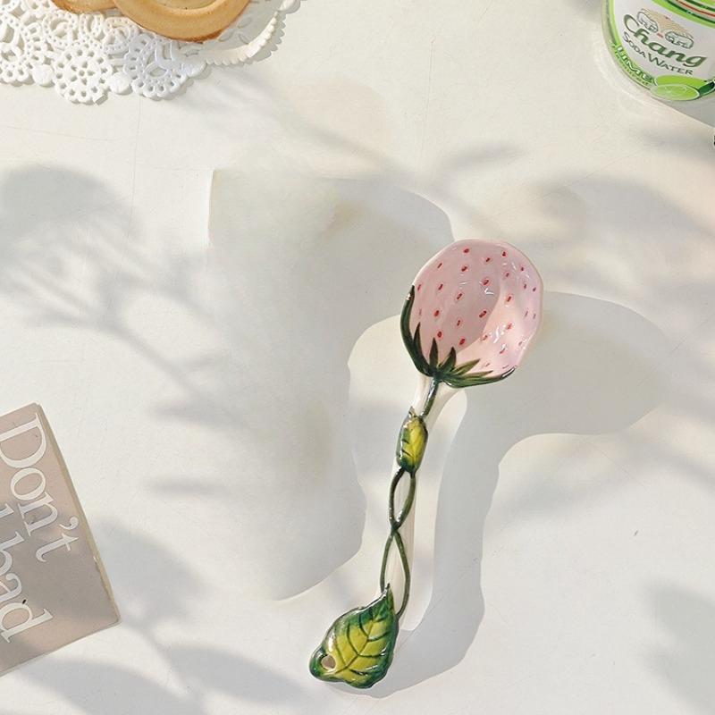 

Strawberry Ceramic Spoon Hand Painted Underglaze for Dessert Breakfast Tea Coffee Cute Home Use Kitchenware Gift рожевий