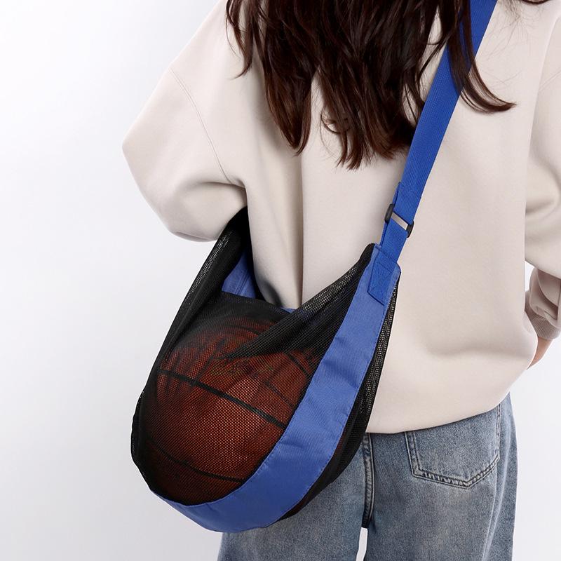 

2025 Trendy Unisex Sports Bag: Fashionable, Breathable, Multifunctional Single Shoulder Crossbody for Basketball and Football Below 20L