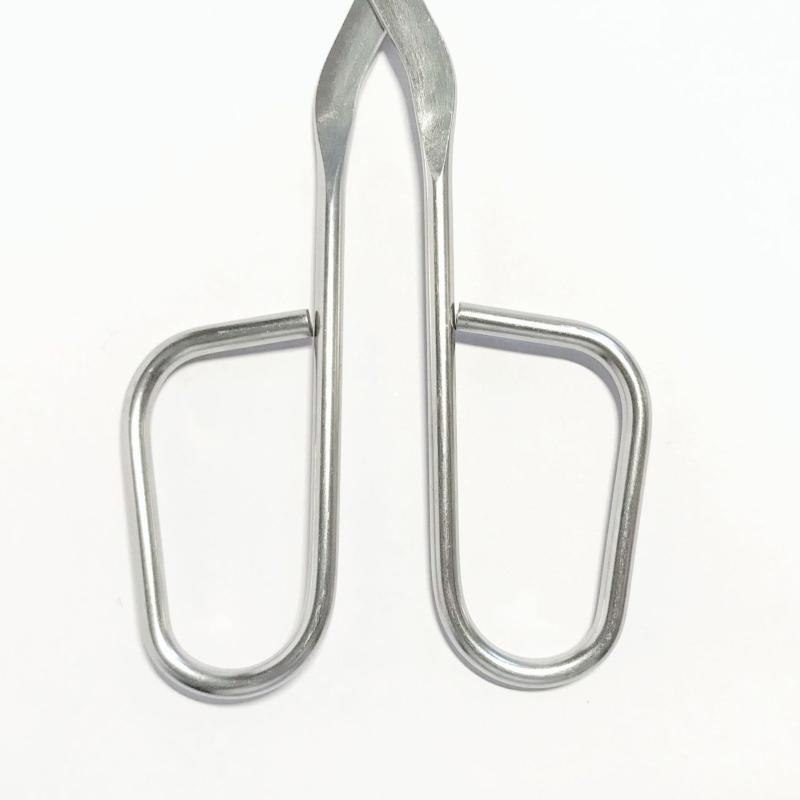Kitchen Tong Heat Resistant Hollow-Out Barbecue Clip Food Tongs BBQ Accessories Stainless Steel Material for Kitchen BBQ