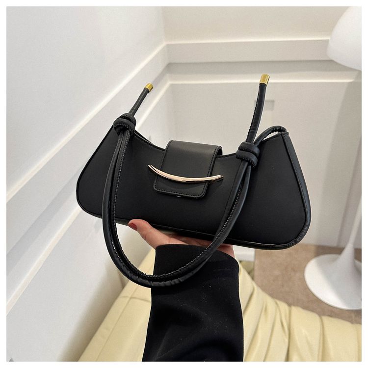 Easy To Carry Belt Buckle Handbag Summer Crossbody Bag Textured Shoulder Bag Minimalist Armpit Bag