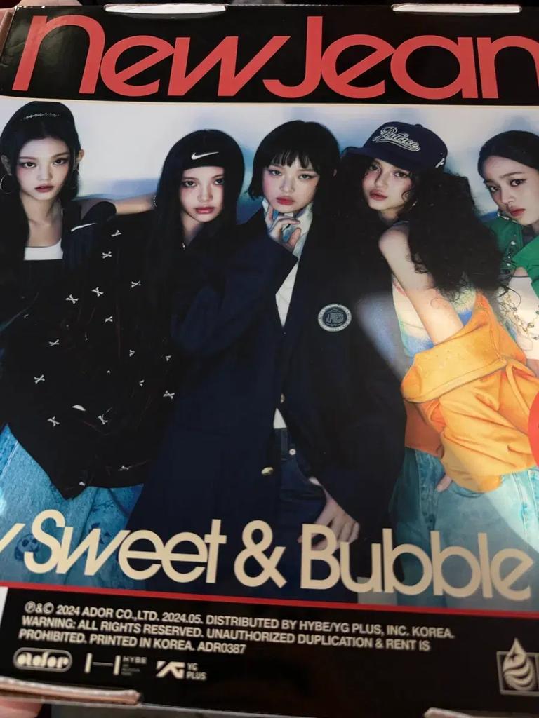 NEW JEANS Album Collection Used