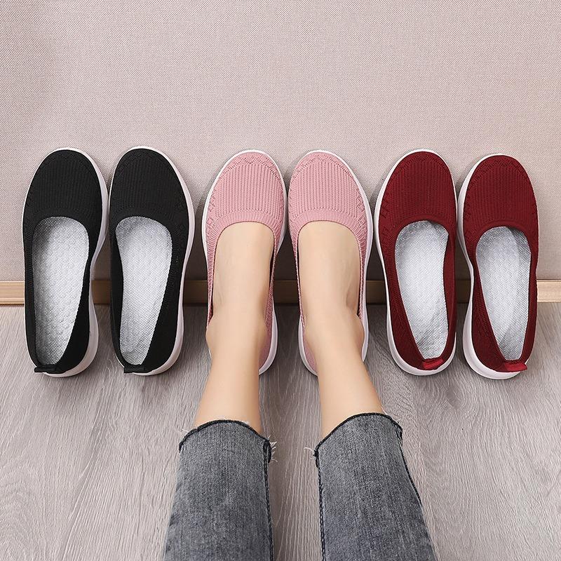 Shallow mouth mother shoes women's new one-pedal flat shoes medium and old non-slip soft-soled walking shoes single shoes