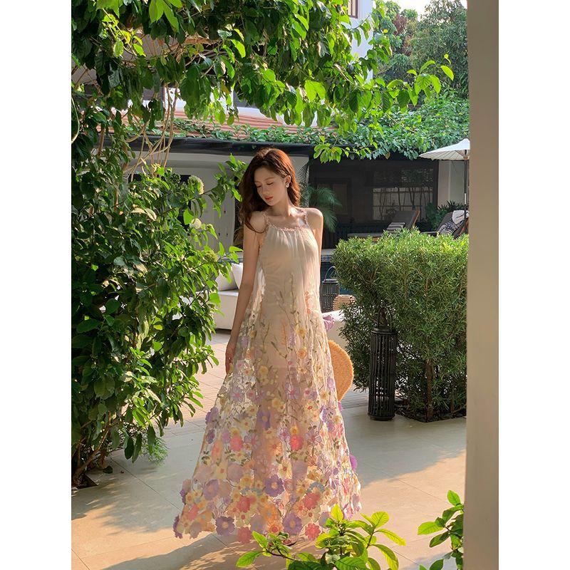 

Xiaoli Jardin Monet Vacation Style Beach Seaside Vacation Elegant Three-Dimensional Floral French Strap Dress Clouds Purple In Stock XS