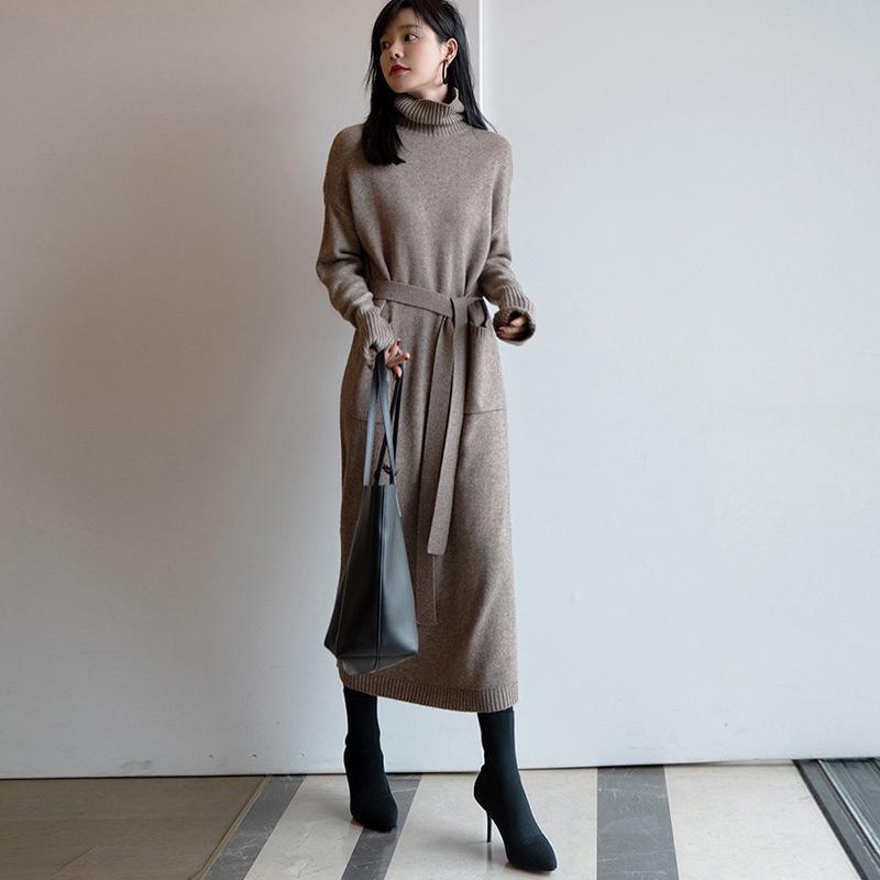 

Со свитером средней длины с высоким воротником, вязаной юбкой, женским осенне-зимним базовым внутренним платьем с ленивым ветром до колена и талией. M