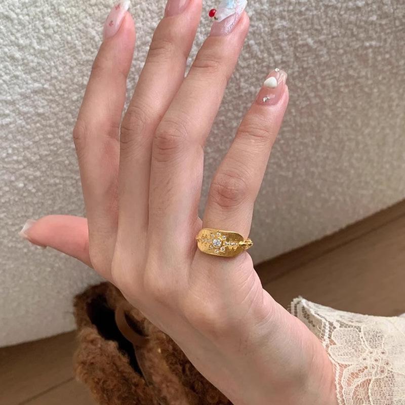 Xiaohongshu Bestseller: Italian-French Brushed Octagonal Star Ring for Women - Fashionable, Versatile, and Fresh Design Adjustable Open