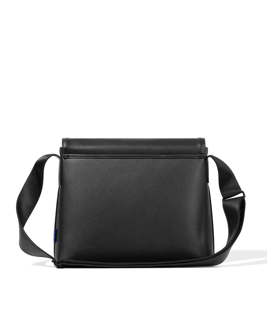 Qualpack Essential Crossbody Bag 309 Black