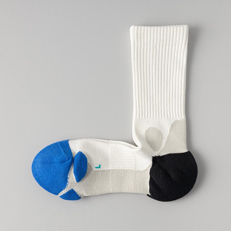 Men's High-top Autumn and Winter Mesh Breathable Striped Color-blocked Professional Loop Sports Socks