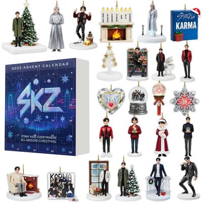 Adventní kalendář 2025, 24 dní Vánoční adventní odpočítávací kalendář s 24 ks ozdob, Chill Daily Surprises, 2D akrylové ozdoby Vánoční dekorace