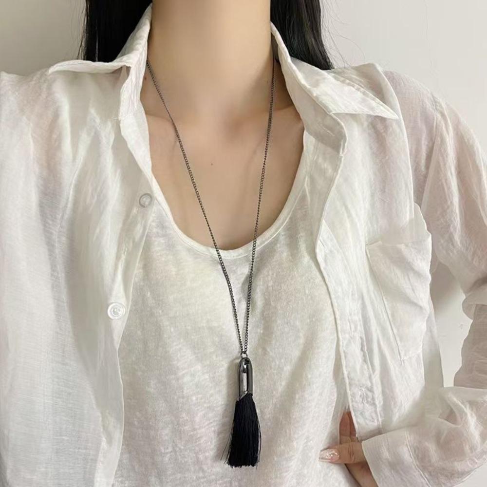 Korean Creative Design Geometry Brush Tassel Pendant Necklace for Women Fashion Personality Long Sweater Chain Jewelry Accessory