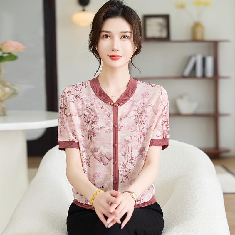 

Stylish Floral Ice Silk T-Shirt for Middle-Aged Women - Short-Sleeved Summer Top 3XL [For 135-160 lbs]