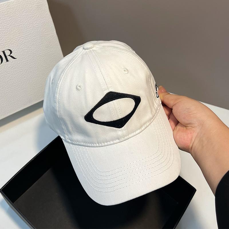 Korean Tide Brand Niche Design Rhombus Logo Baseball Cap Casual Couple Street Style Cap Ins