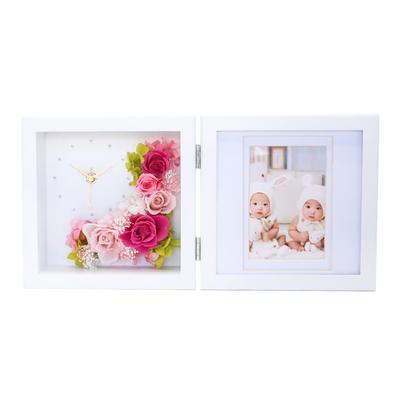 Fotorámeček s hodinkami a konzervovanými květinami Arvo Gift Studio Šťastný x [Původní úsměv] (Bílá Růžová)